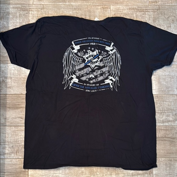 Thin Blue Line Men’s T-shirt - Picture 2 of 2